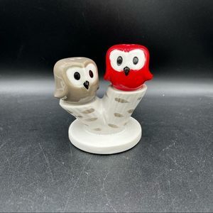 Cute salt & pepper shaker set